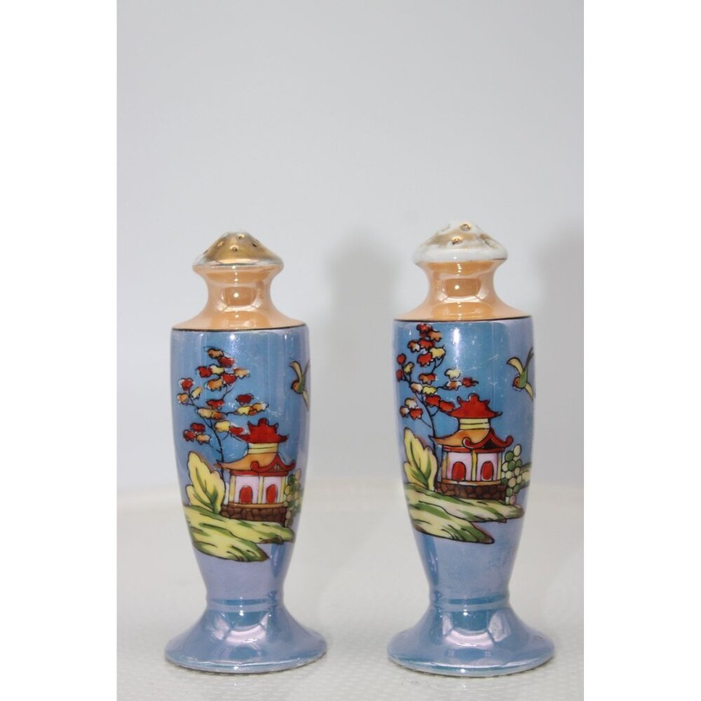 Vintage Lusterware Salt & Pepper Shakers Hand Painted - Japan Gold Trim 4.75”